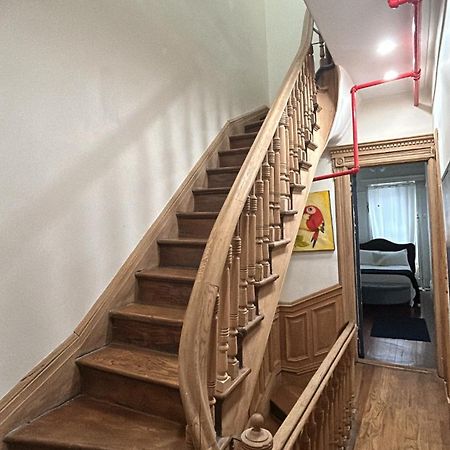 Harlem Brownstone Apartment New York Bagian luar foto